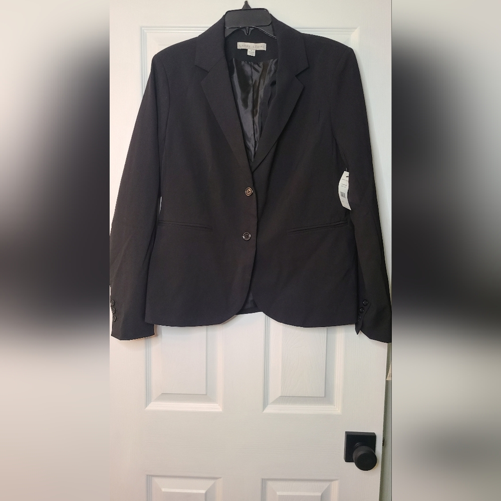 NWT Larry Levine Black Two Button Blazer size 14